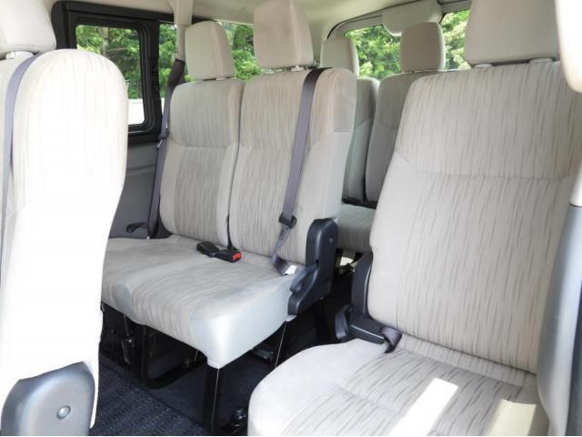 Nissan Caravan 2014-03 8060559-11