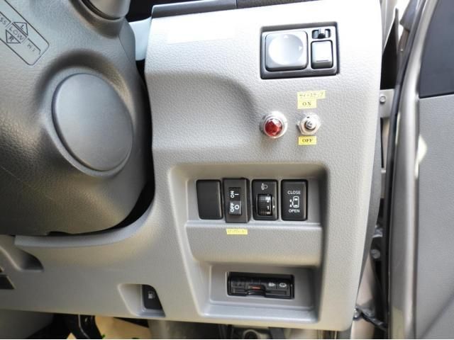 Nissan Caravan 2014-03 8060559-19