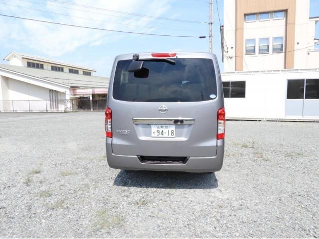 Nissan Caravan 2014-03 8060559-4