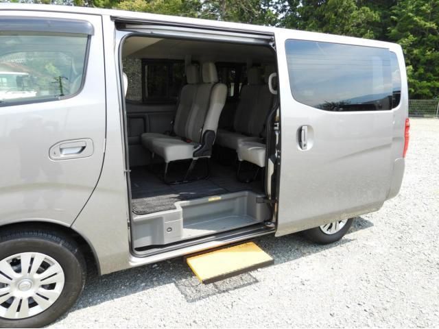 Nissan Caravan 2014-03 8060559-8