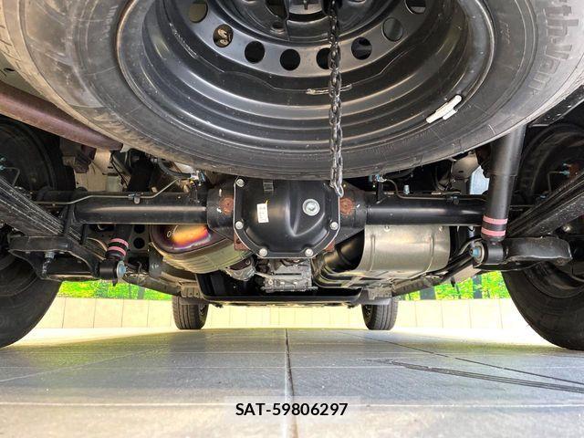 Nissan Caravan 2025-06 8073177-18