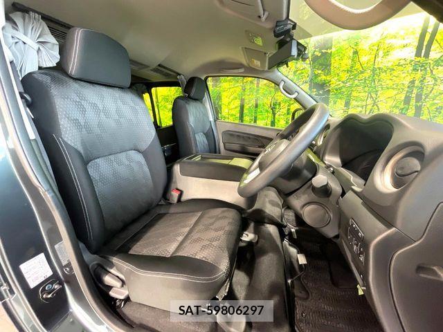 Nissan Caravan 2025-06 8073177-7