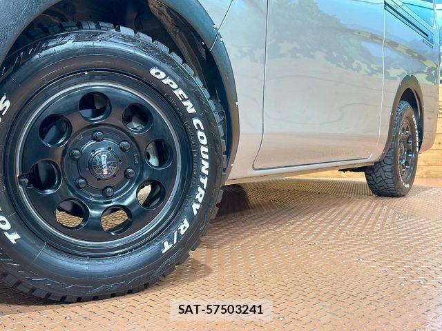 Nissan Caravan 2024-08 8098401-12