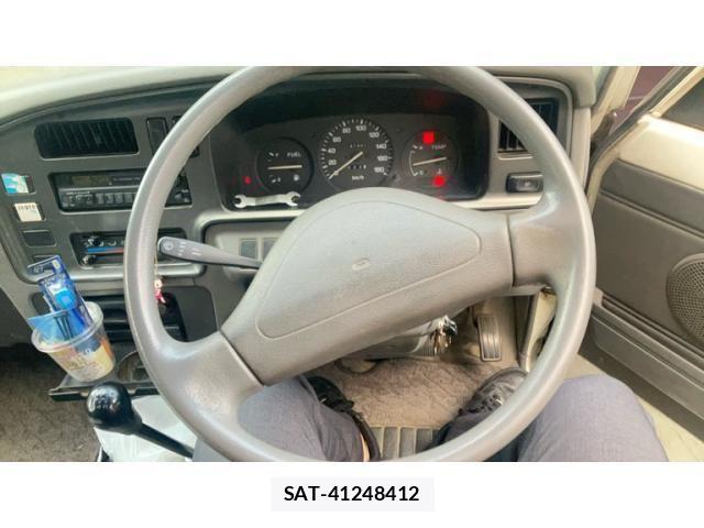 Nissan Caravan 1999-07 8098402-14