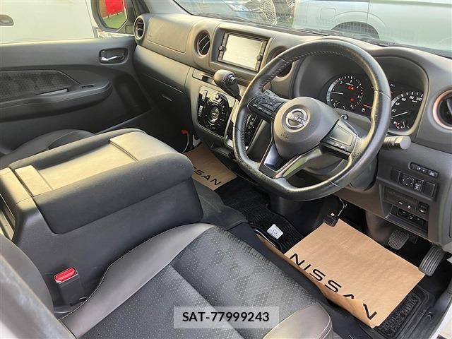 Nissan Caravan 2023-08 8129301-3