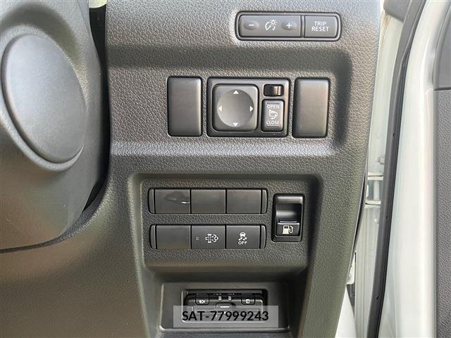 Nissan Caravan 2023-08 8129301-6