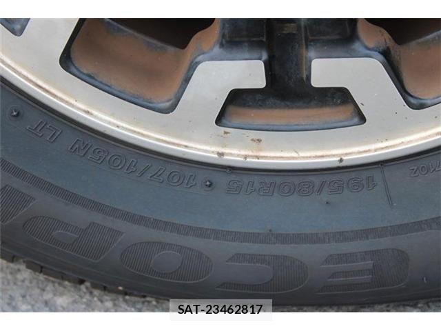 Nissan Caravan 2022-05 8129313-28