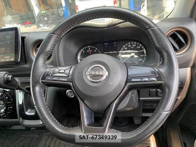 Nissan Caravan 2022-05 8129312-10