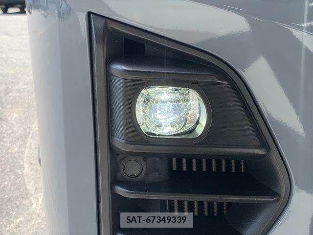 Nissan Caravan 2022-05 8129312-12