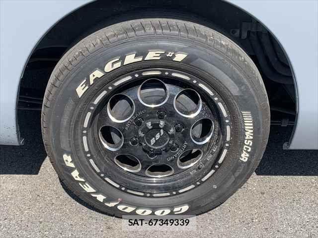 Nissan Caravan 2022-05 8129312-25