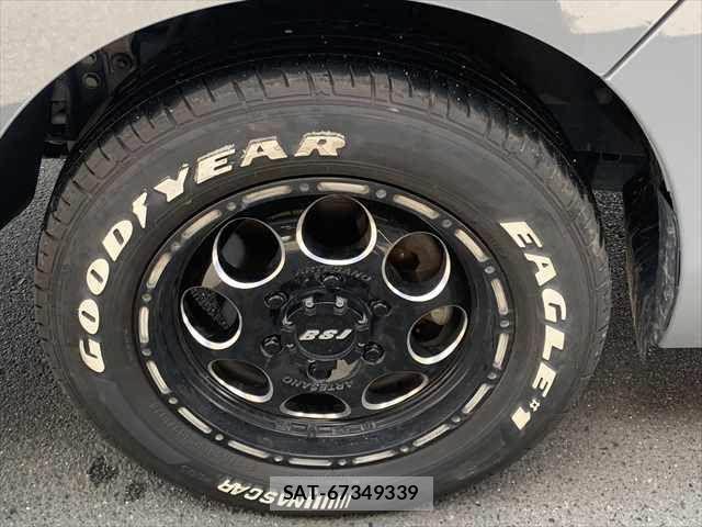 Nissan Caravan 2022-05 8129312-27