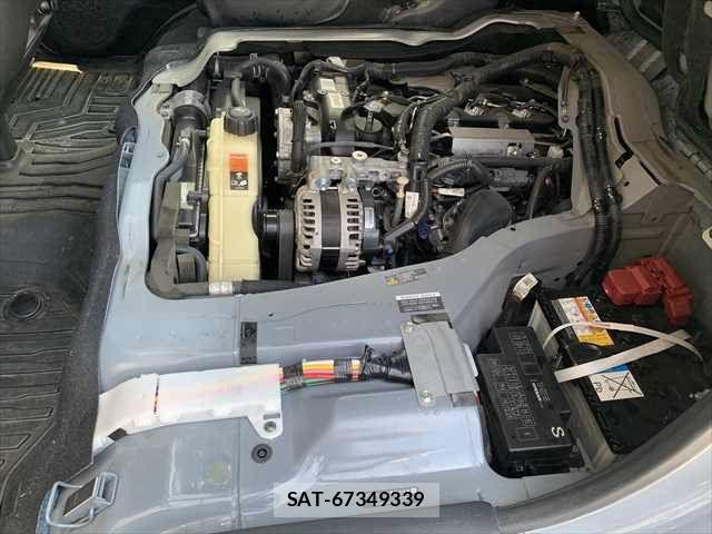 Nissan Caravan 2022-05 8129312-28