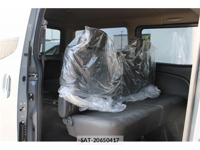 Nissan Caravan 2025-05 8145558-27