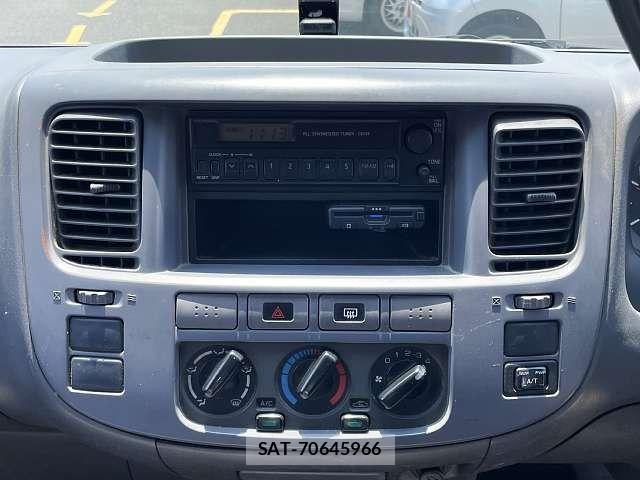 Nissan Caravan 2004-07 8145560-5