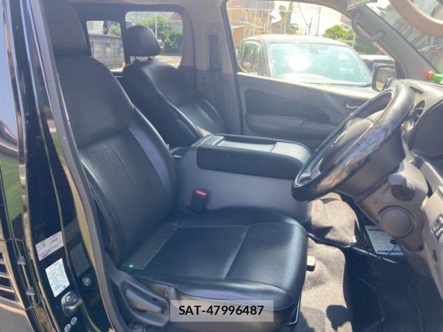 Nissan Caravan 2016-07 8229199-13