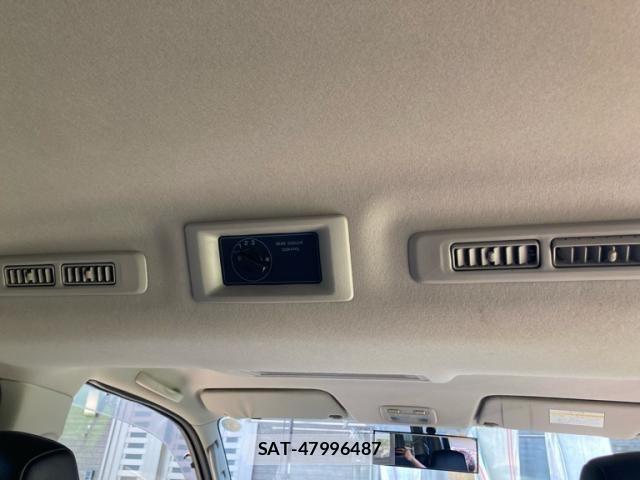 Nissan Caravan 2016-07 8229199-16