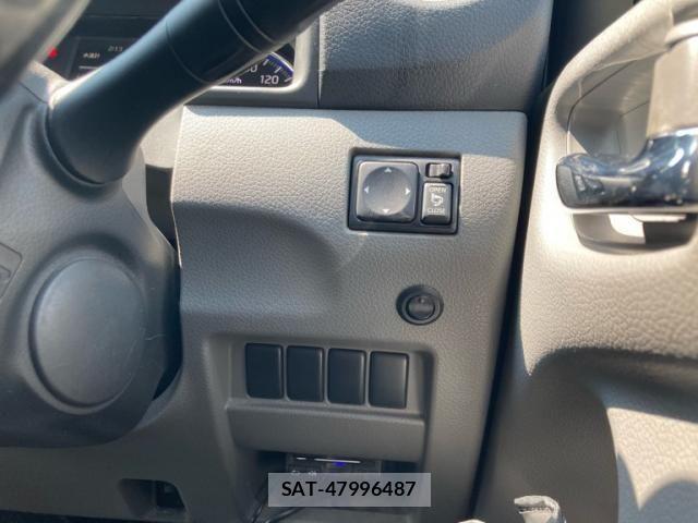 Nissan Caravan 2016-07 8229199-24