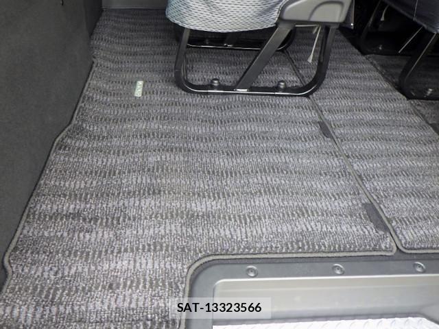 Nissan Caravan 2024-09 8229196-14