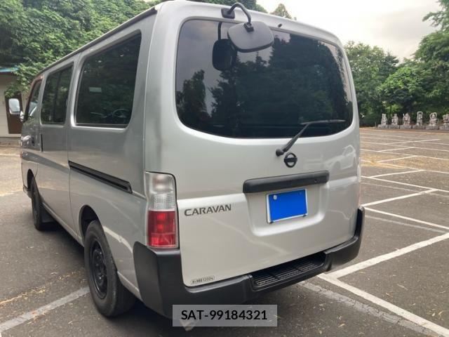 Nissan Caravan 2010-04 8229205-5