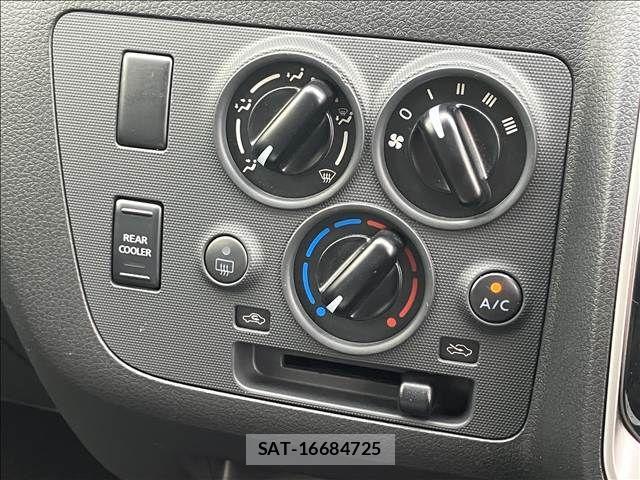 Nissan Caravan 2024-04 8244792-8