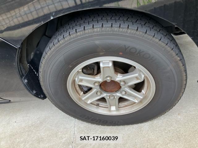 Nissan Caravan 2022-01 8244793-4