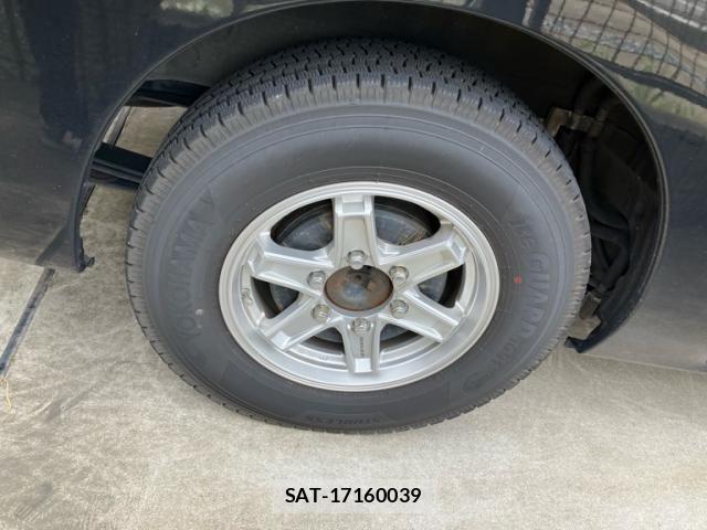 Nissan Caravan 2022-01 8244793-7