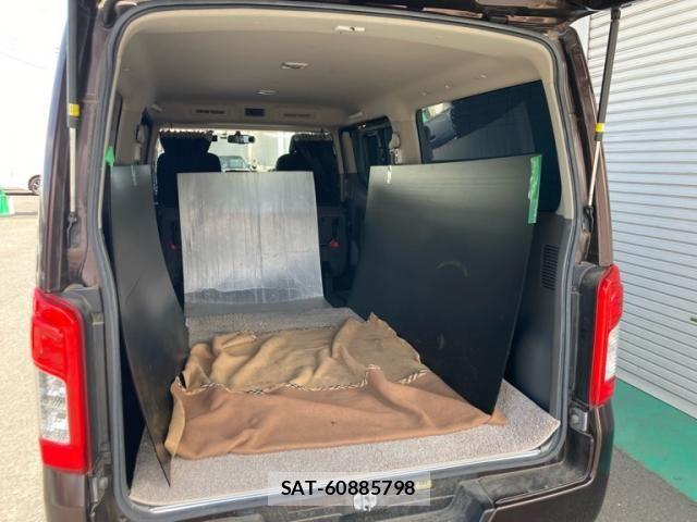 Nissan Caravan 2017-09 8335177-16