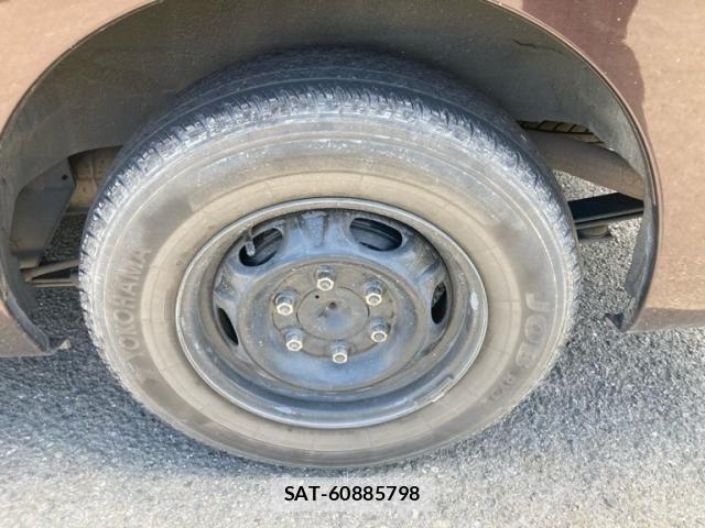 Nissan Caravan 2017-09 8335177-8