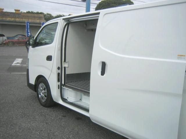 Nissan Caravan 2020-07 8331856-12