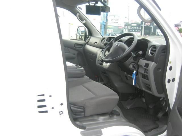Nissan Caravan 2020-07 8331856-15