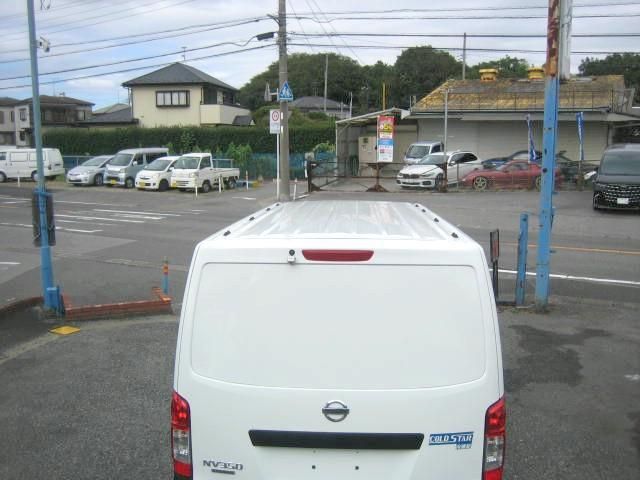 Nissan Caravan 2020-07 8331856-4