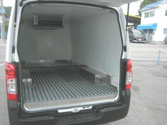 Nissan Caravan 2020-07 8331856-7