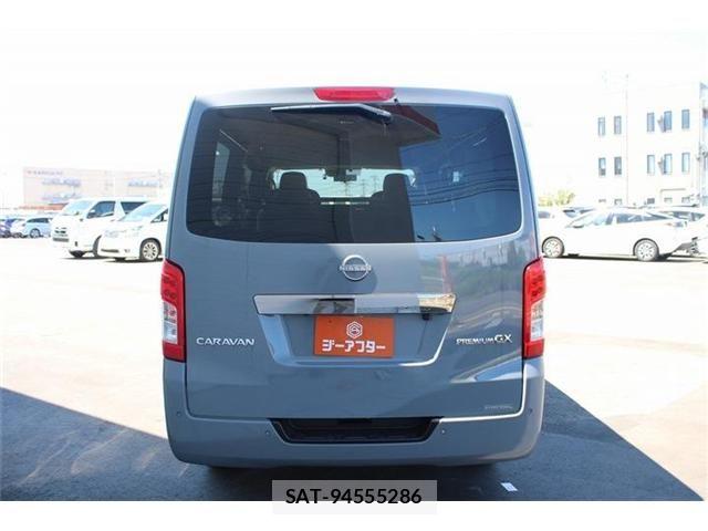 Nissan Caravan 2022-08 8354084-13