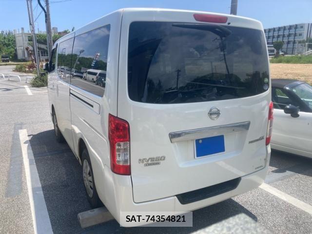 Nissan Caravan 2013-08 8354083-5