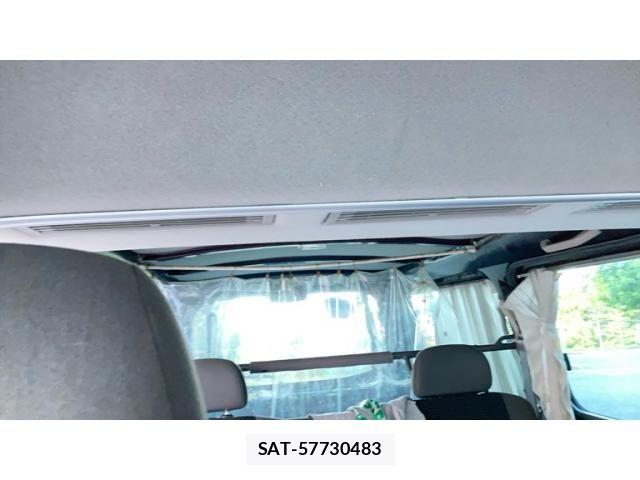Nissan Caravan 2011-05 8365054-21