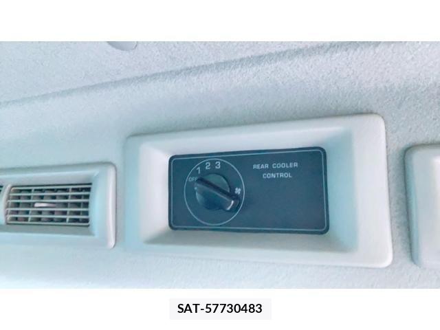 Nissan Caravan 2011-05 8365054-23