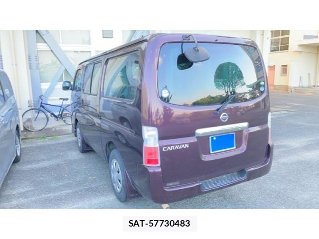 Nissan Caravan 2011-05 8365054-5