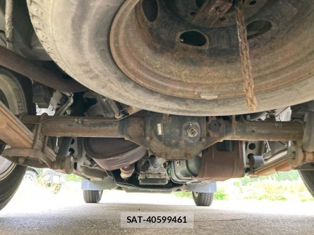 Nissan Caravan 2006-05 8411551-13