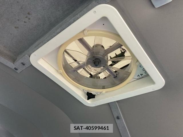Nissan Caravan 2006-05 8411551-20