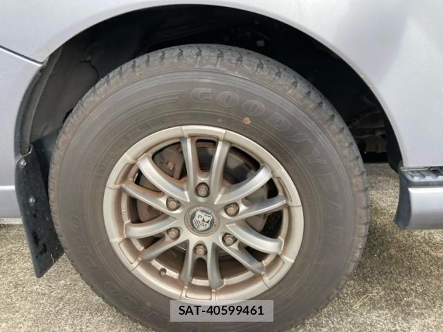 Nissan Caravan 2006-05 8411551-5
