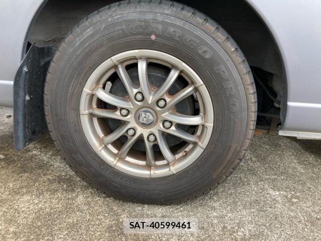 Nissan Caravan 2006-05 8411551-6