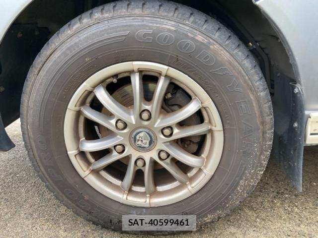 Nissan Caravan 2006-05 8411551-8