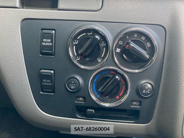 Nissan Caravan 2013-08 8457138-18