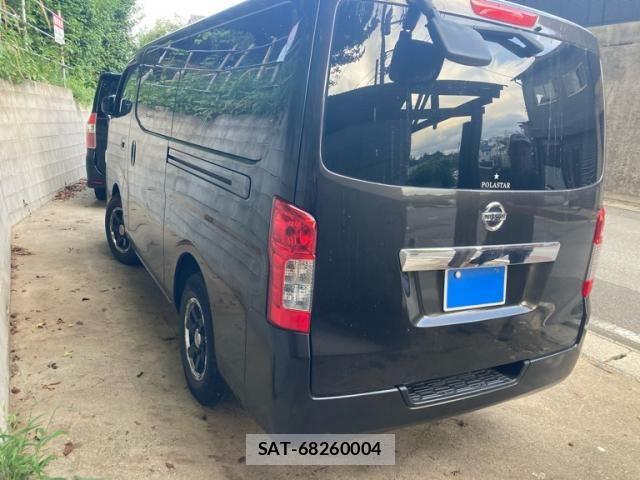 Nissan Caravan 2013-08 8457138-3