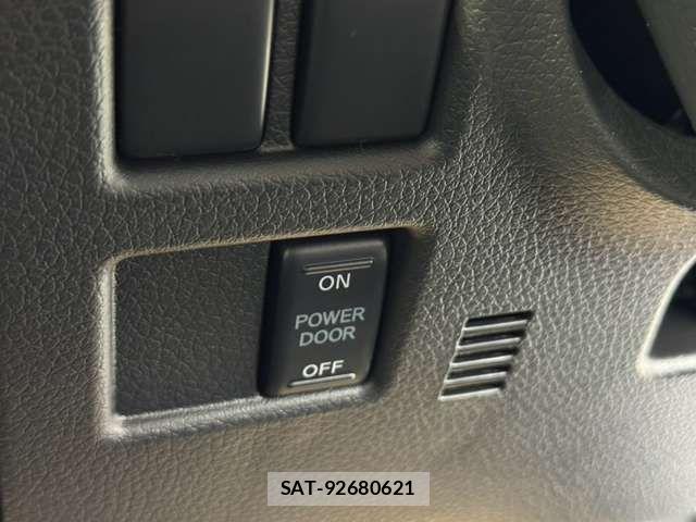 Nissan Caravan 2026-08 8523980-14