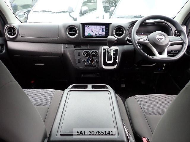 Nissan Caravan 2022-06 8523977-10