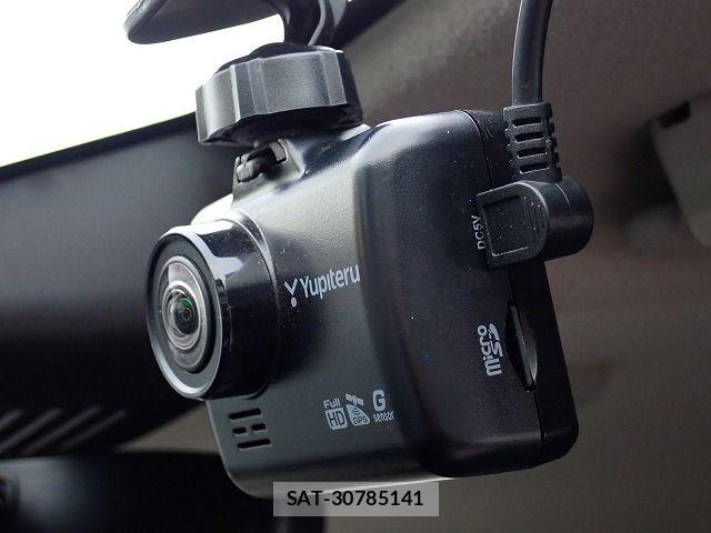 Nissan Caravan 2022-06 8523977-15