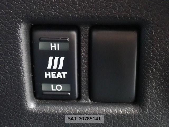 Nissan Caravan 2022-06 8523977-17