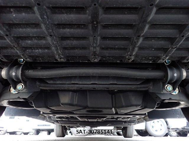 Nissan Caravan 2022-06 8523977-27