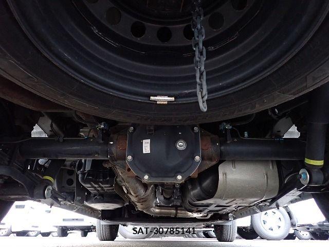 Nissan Caravan 2022-06 8523977-28
